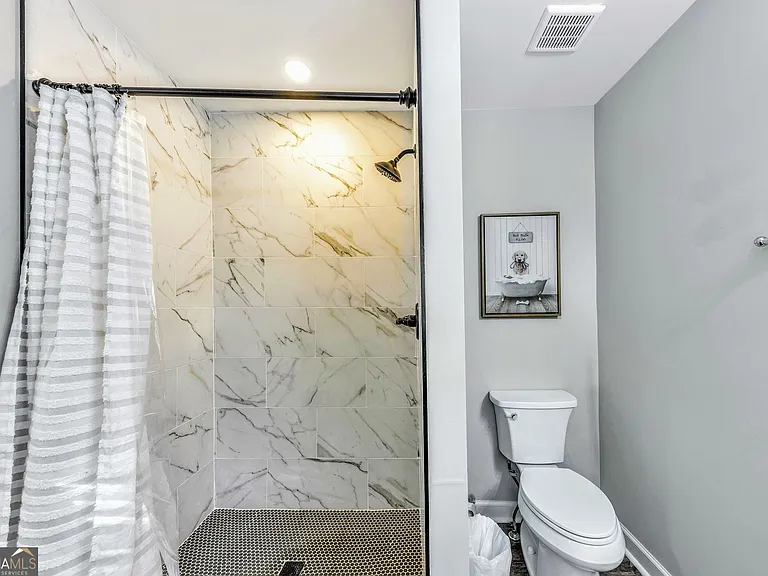 6230 Love St — Photo 17