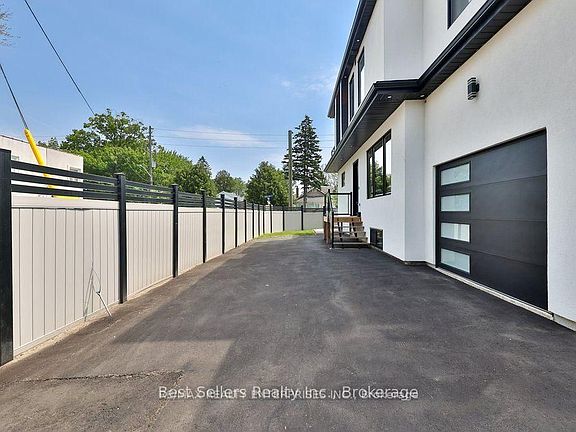 2nd image of 172 Royal York Rd #2