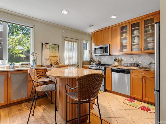 4th image of 68-89 218th Street #Duplex