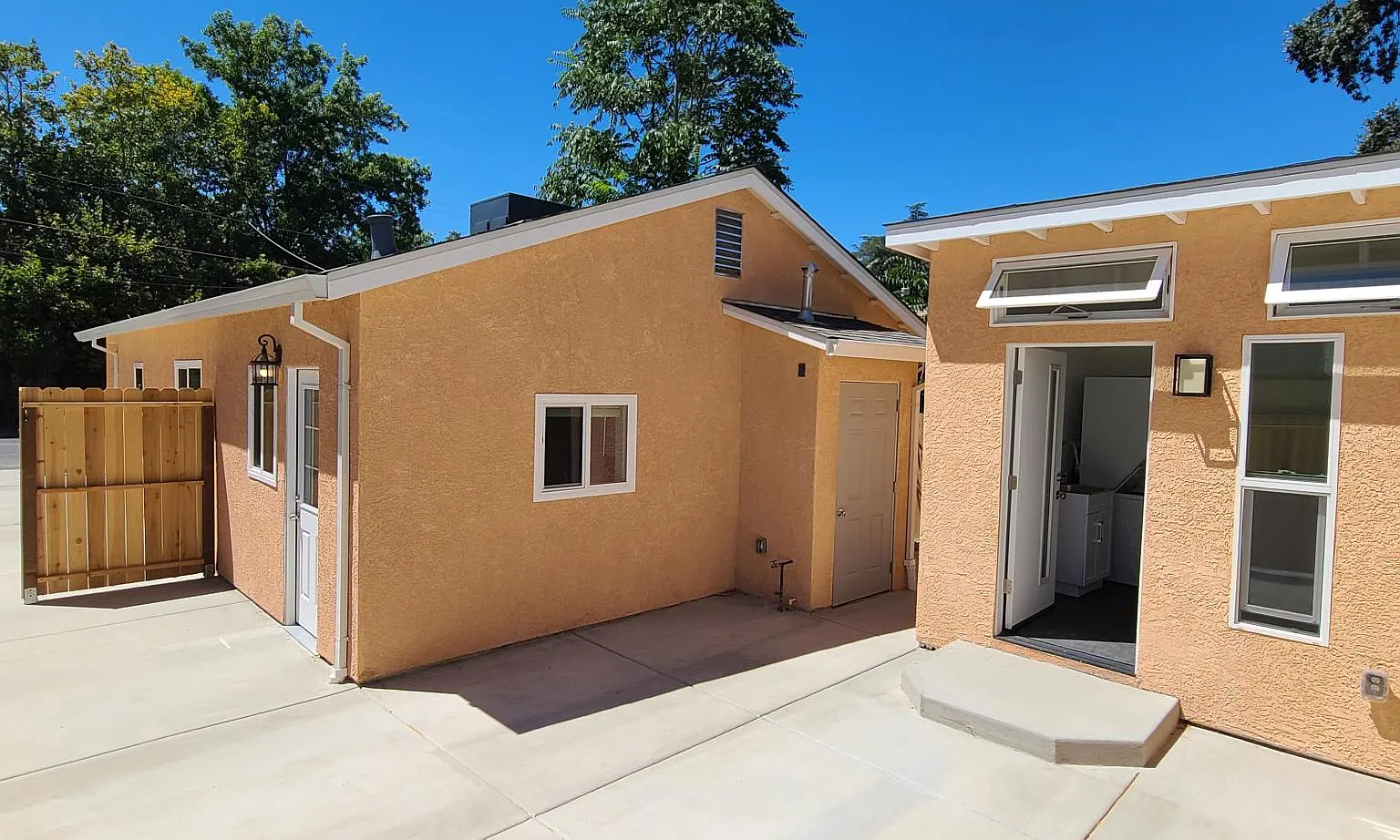 429 Jasmine Ave — Photo 4
