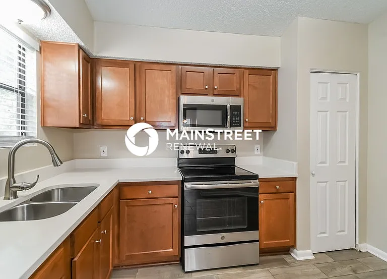 10838 Naples Ct S — Photo 8