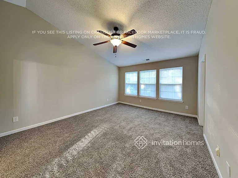 4403 Staffordshire Ln — Photo 11