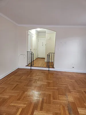 Rented by NYC LUXURY APT RENTALS CO LLC | media 7