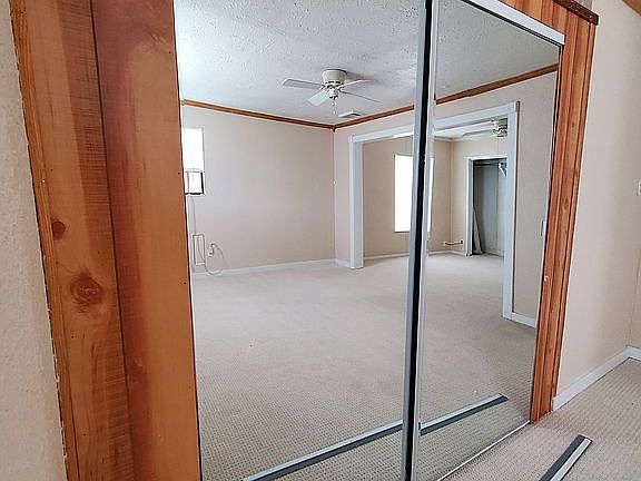 3rd image of 3015 Cumberland Ave