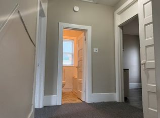 637 Saint Johns Ave #2, Winnipeg, MB R2W1J3