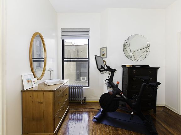 5th image of 15 Fort Washington Ave APT 5F