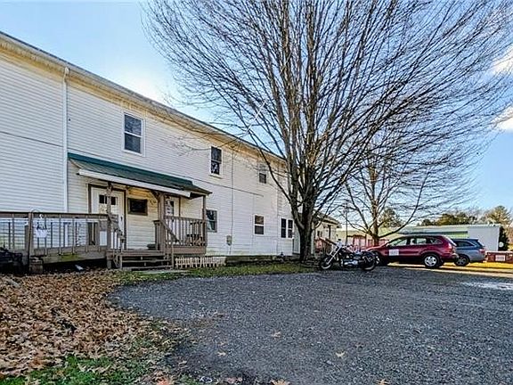 4th image of 108 N Main St