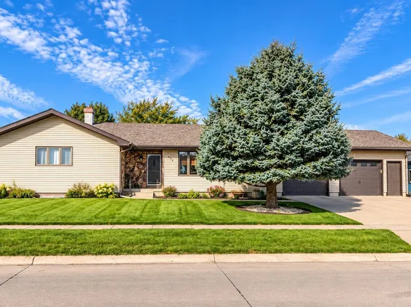109 Elm St, Sloan, IA 51055