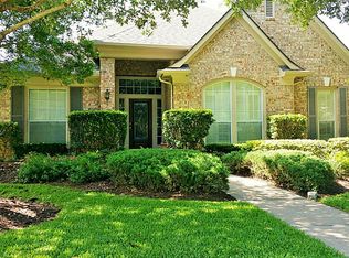 7527 Guinevere Dr, Sugar Land, TX 77479