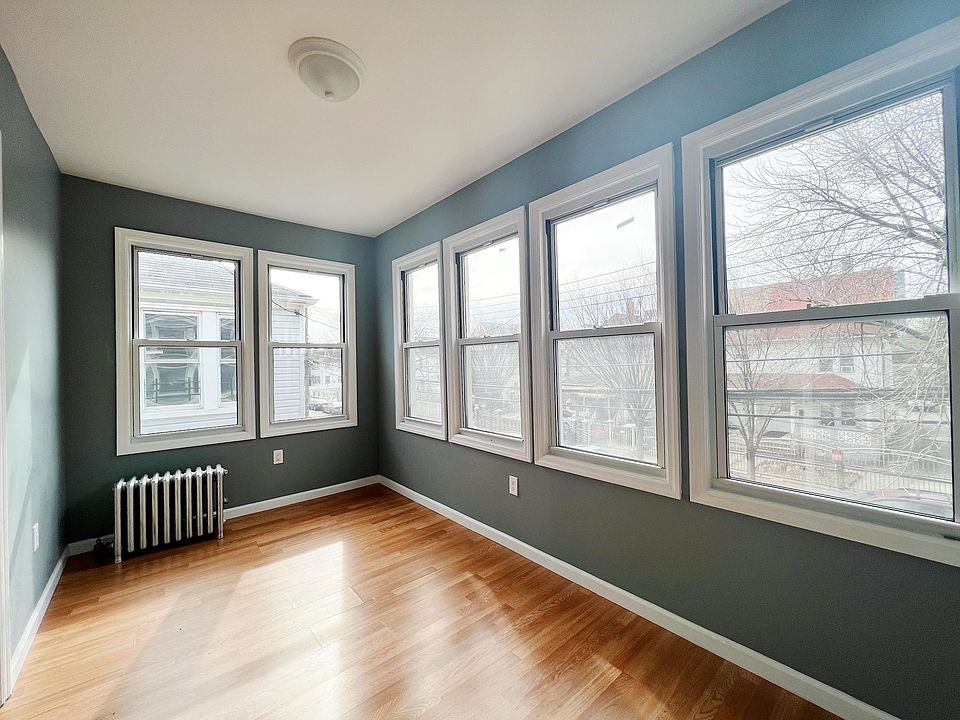 1st image of 92-11 173rd St #2