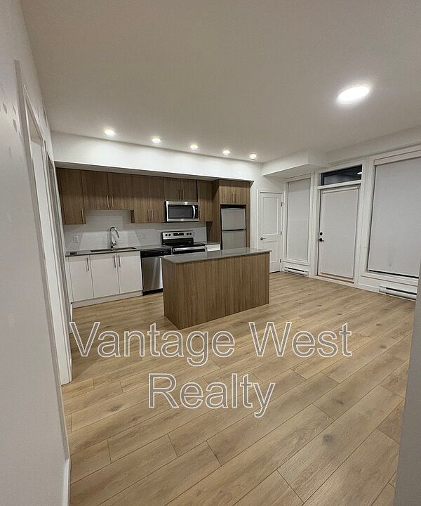 1st image of 685 Boynton Pl #30