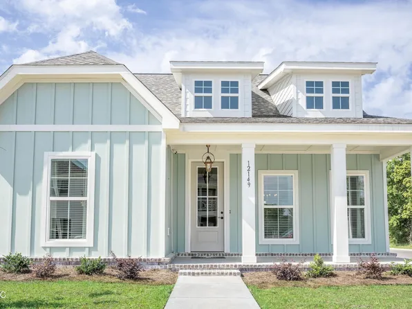 305 Glenrose Ave, Ocean Springs, MS 39564