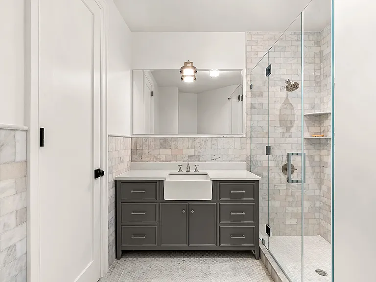 6 E 65th St #1 — Photo 9
