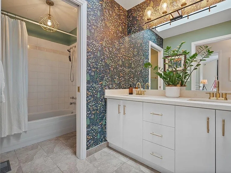 116 Parkside Dr — Photo 18