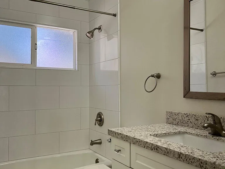 4112.5 Arizona St #4112.5 — Photo 11