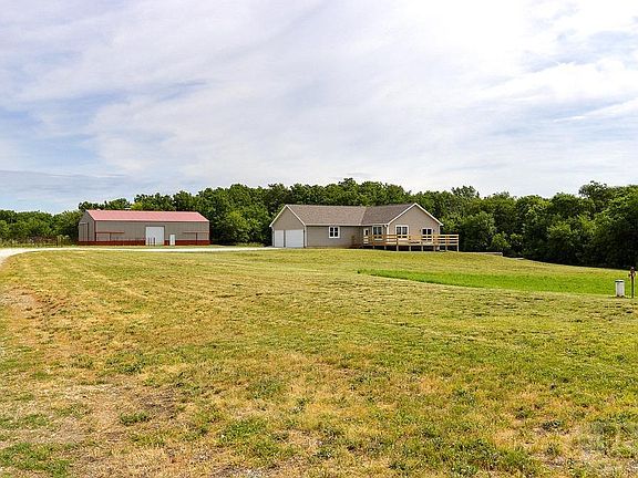 3rd image of 1673 Township Road 1600n