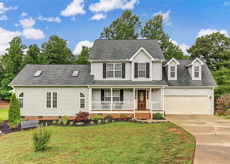 2nd image of 8291 Busickwood Dr