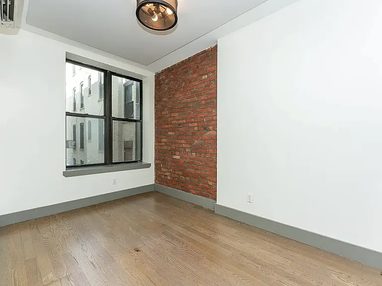 1649 Summerfield St #2D — Photo 5