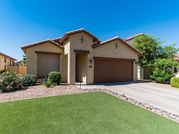 3rd image of 36167 W Olivo St