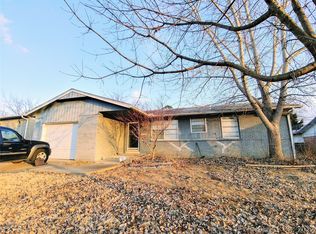 120 W 31st Pl, Sand Springs, OK 74063