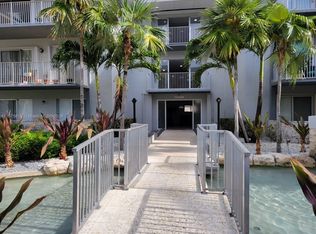7403 SW 82nd St APT 305N, Miami, FL 33143