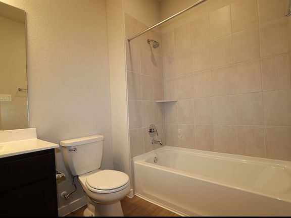 5th image of 8623 Oceanmist Cove Dr