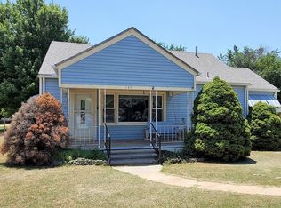 745 W D Ave, Kingman, KS 67068