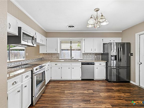 5th image of 112 Laguna Dr