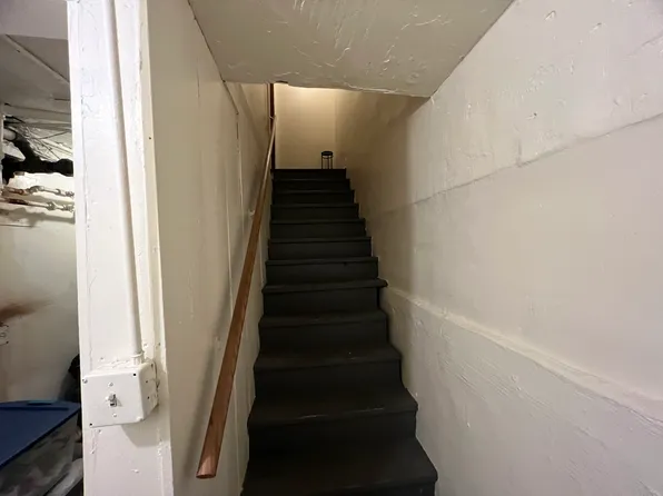 1516 W Thome Ave Floor Basement, Chicago, IL 60660