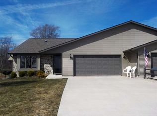 624 N Jackson St, Morrison, IL 61270