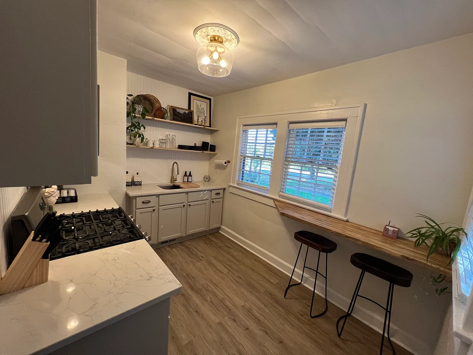 3 bed, 1400 sqft, $1,600 — Photo 3