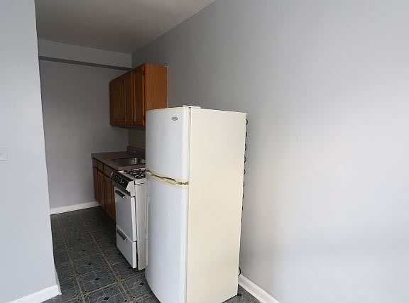 3rd image of 4604 N Beacon St #3F