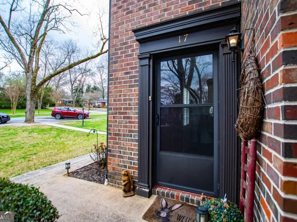 541 N White St APT 17, Carrollton, GA 30117