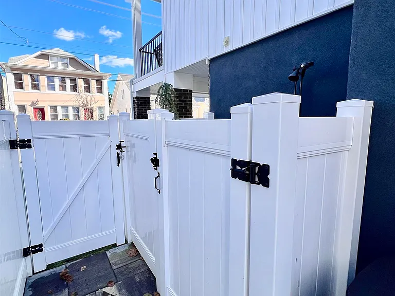16A S Fredericksburg Ave — Photo 58