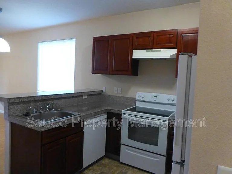1109 NE 106th Ave — Photo 18