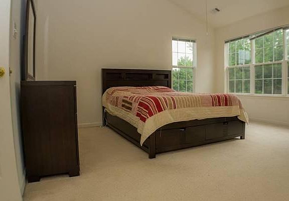 2nd image of 4792 Thornbury Dr