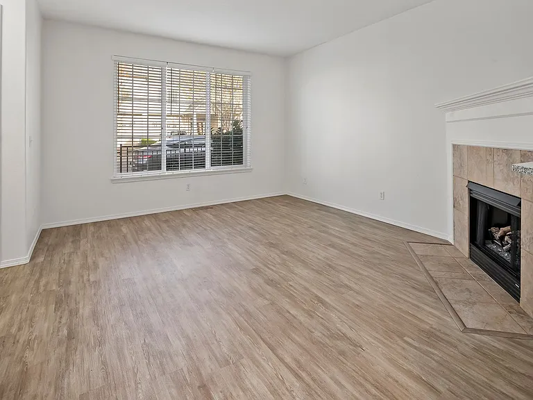 1611 SW San Mateo Ter — Photo 7