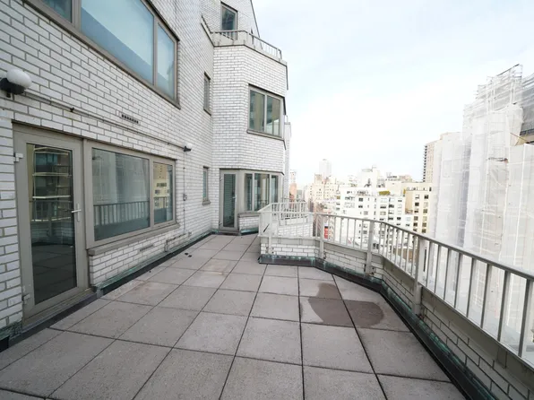 1480 3rd Avenue image 1 of 7