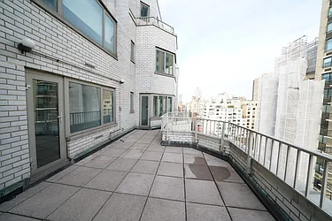 1480 3rd Avenue, #18C