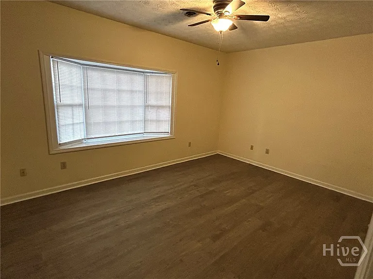 250 Cleveland Rd #219 — Photo 16