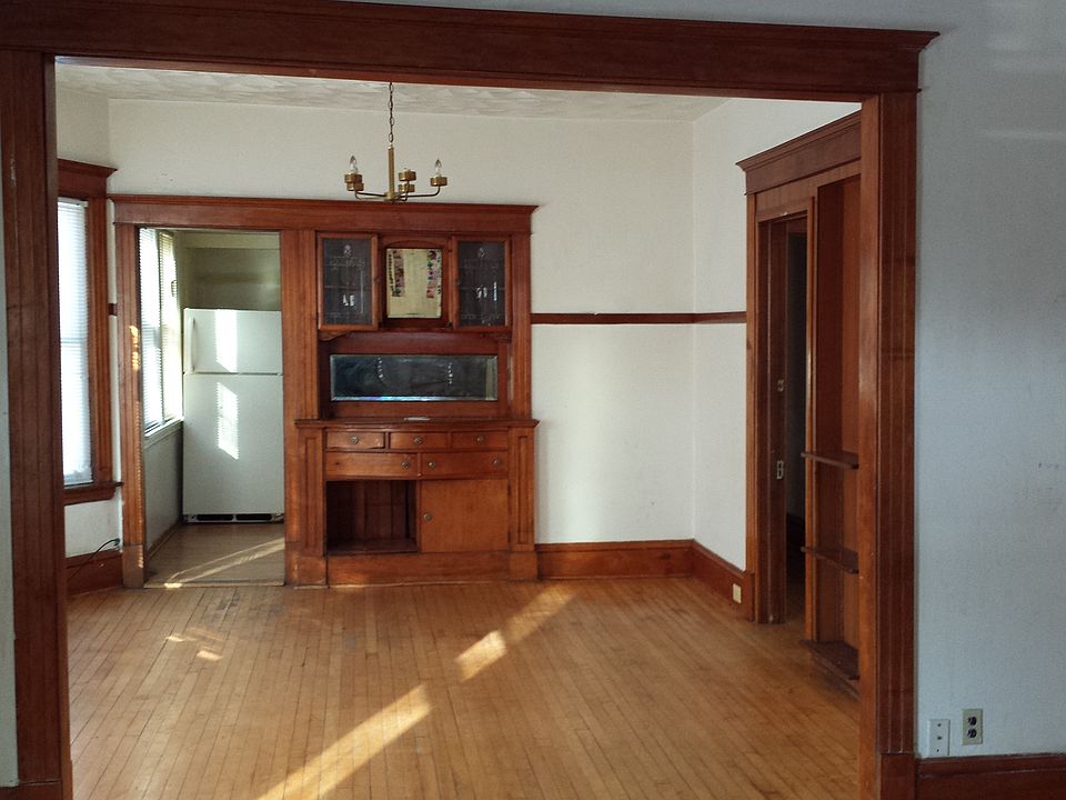 1st image of 3120 5th Ave S APT 1