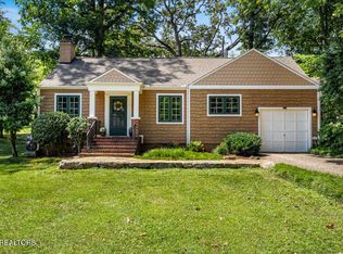 5607 Century Ct, Knoxville, TN 37919