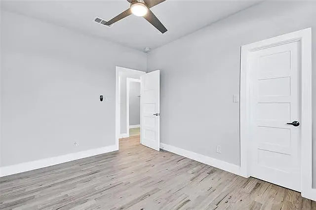 10827 Wallbrook Dr — Photo 27