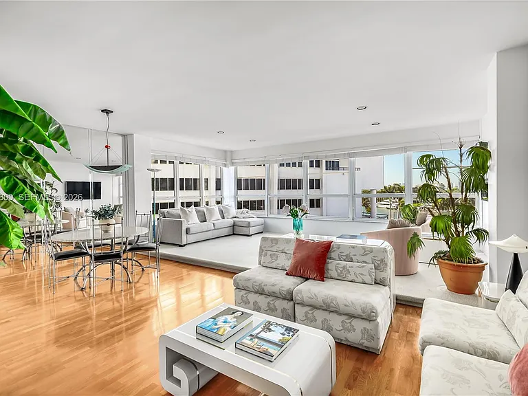 4925 Collins Ave #5F — Photo 10