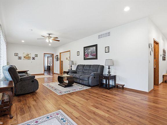 5th image of 2505 Diamond Ridge Dr