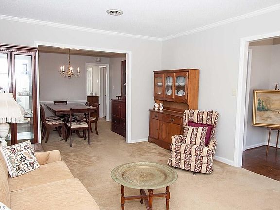 5th image of 3526 C Lawndale Dr