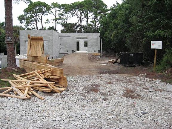 5th image of 3580 Citrus St