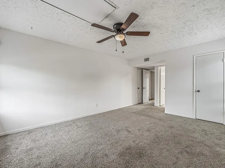 830 Threadneedle St #240 — Photo 19