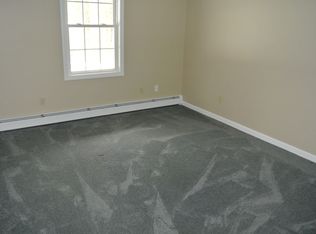 762 Chopmist Hill Rd, North Scituate, RI 02857