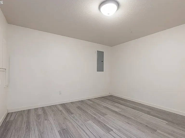 7704 SW Cresmoor Dr — Photo 27